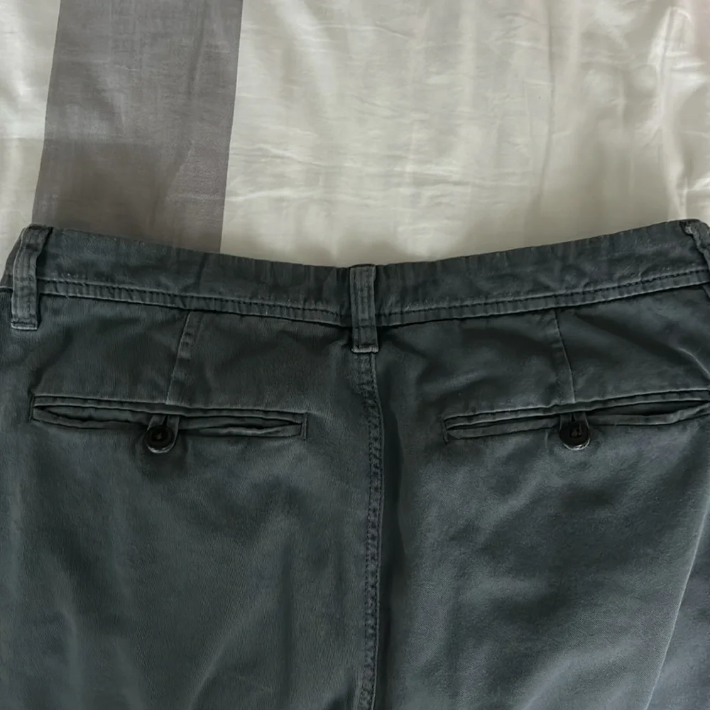 J. Crew Slim Fit Chino Pants in Charcoal - Picture 5 of 5